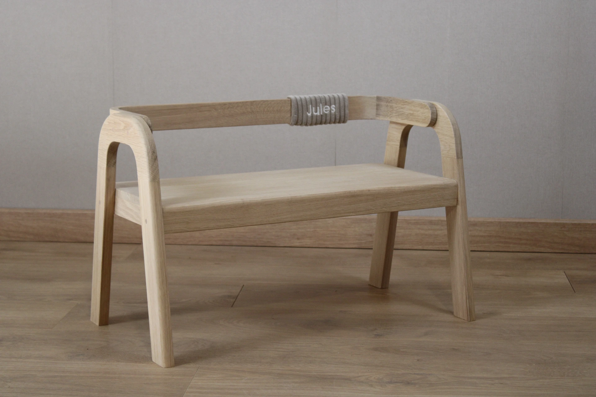 Banc enfant en bois de chêne naturel_beige (sans broderie)