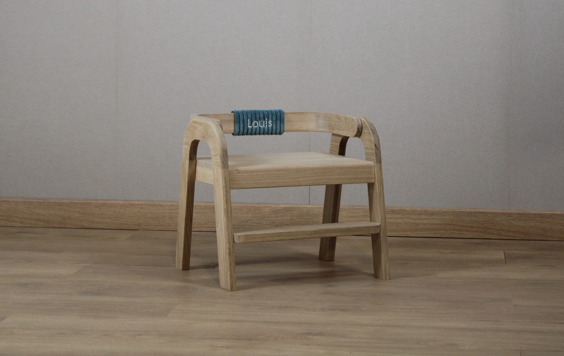 Marchepied en bois de chêne naturel_bleu (sans broderie)