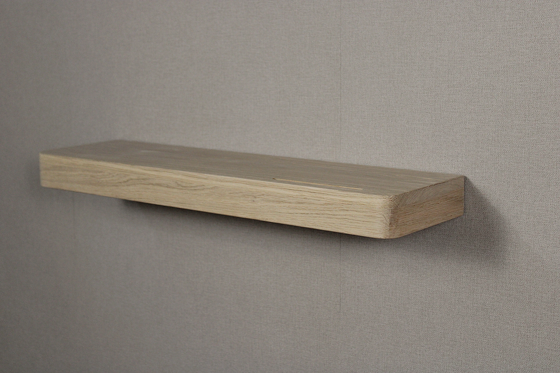 Étagère murale en bois de chêne naturel