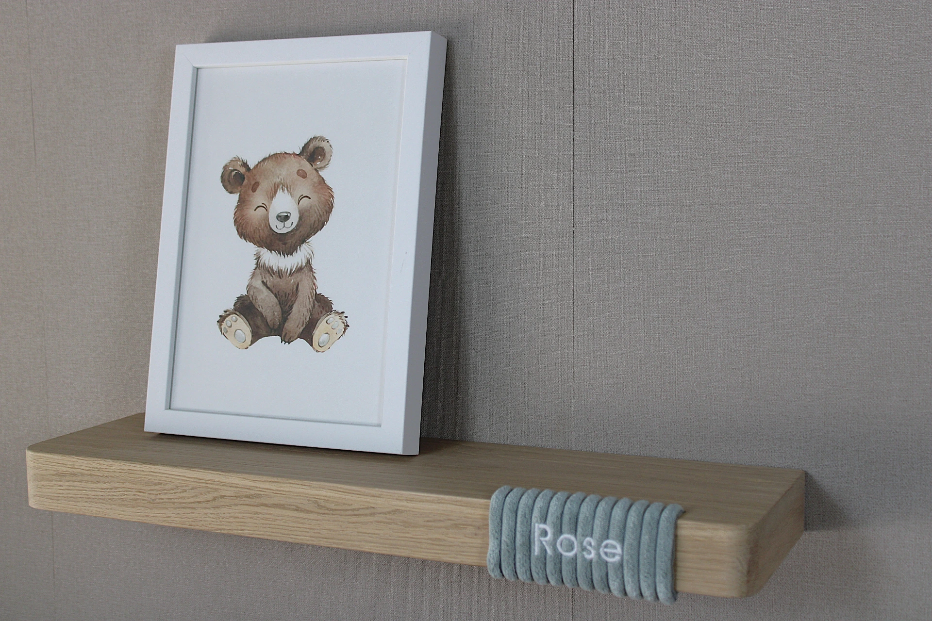 Étagère murale en bois de chêne naturel_vert sauge